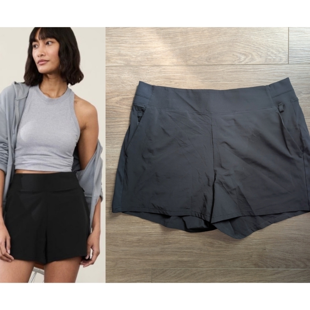 NEW! Athleta | Brooklyn Mid Rise Short In Black